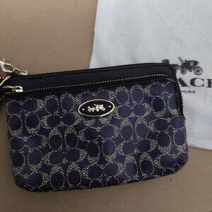 ***LOW START *** EUC Coach Double Zip Wristlet